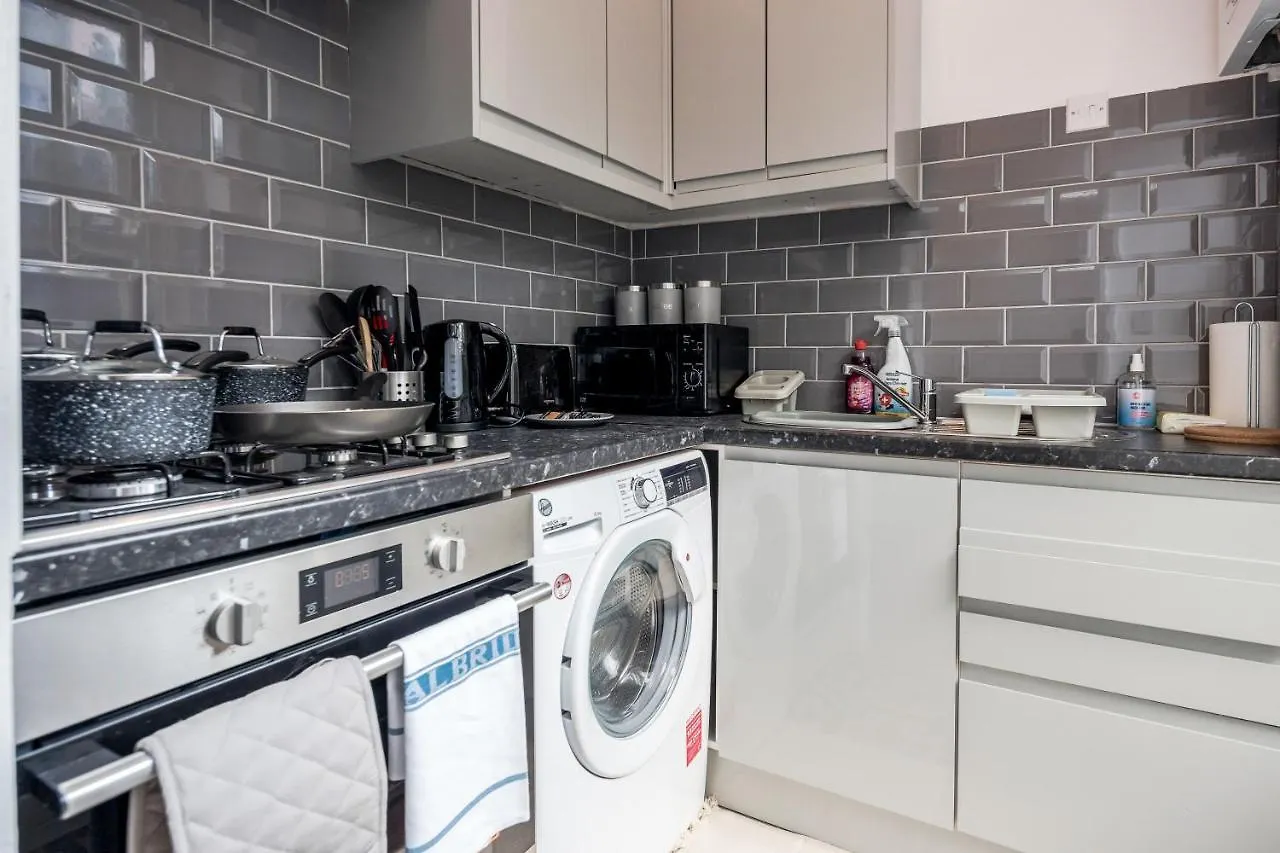 Conen Chert Apartment Лондон 0*,  Великобритания
