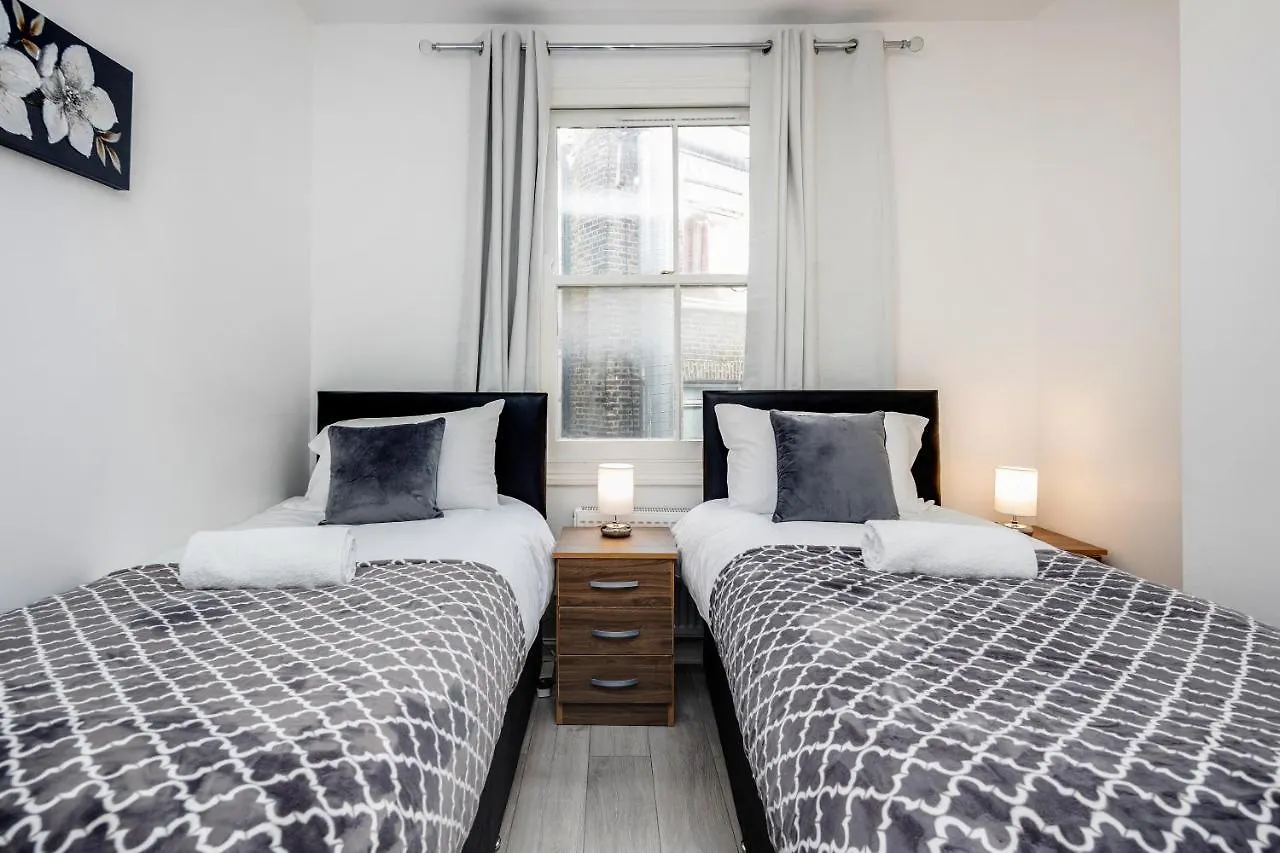Conen Chert Apartment Лондон Великобритания