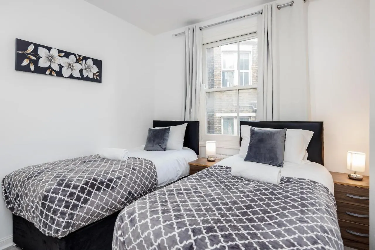 Conen Chert Apartment Лондон