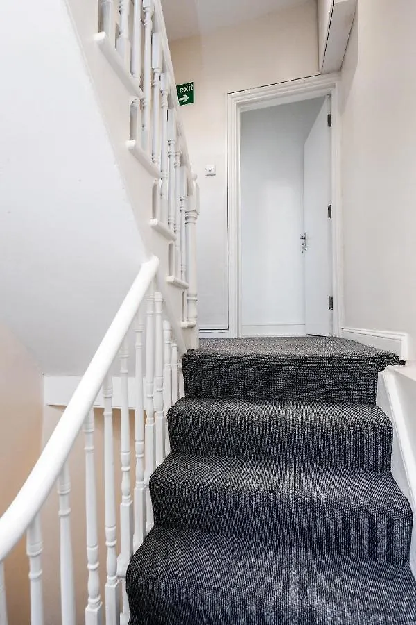 Conen Chert Apartment Лондон